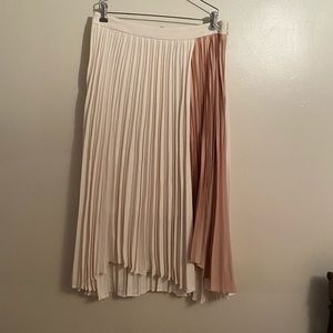 Express pleated two tone skirt